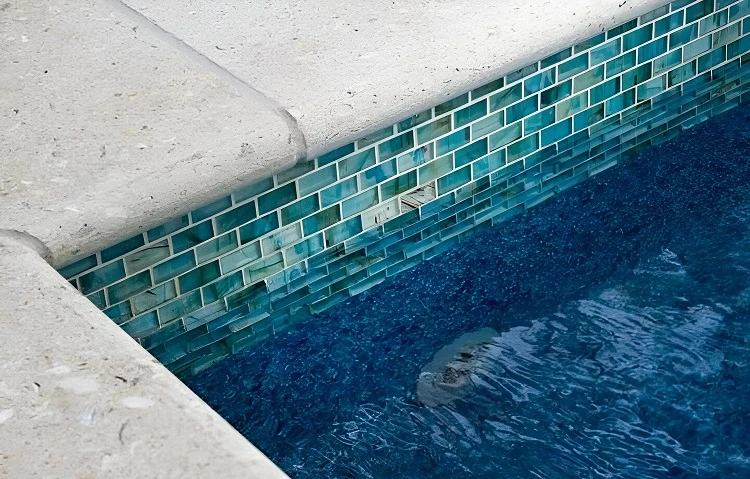 Mẫu gạch ốp lát bể bơi giả đá