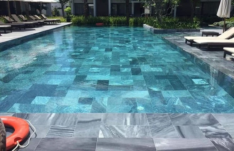 Top các mẫu gạch ốp lát bể bơi Ninh Bình đẹp, chống trơn trượt và giá tốt
