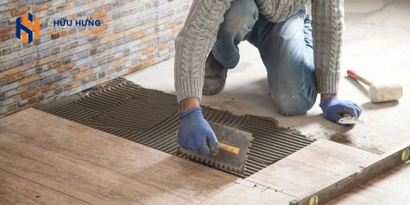 Hữu Hưng cung cấp dịch vụ thi công gạch ốp lát chất lượng, uy tín.