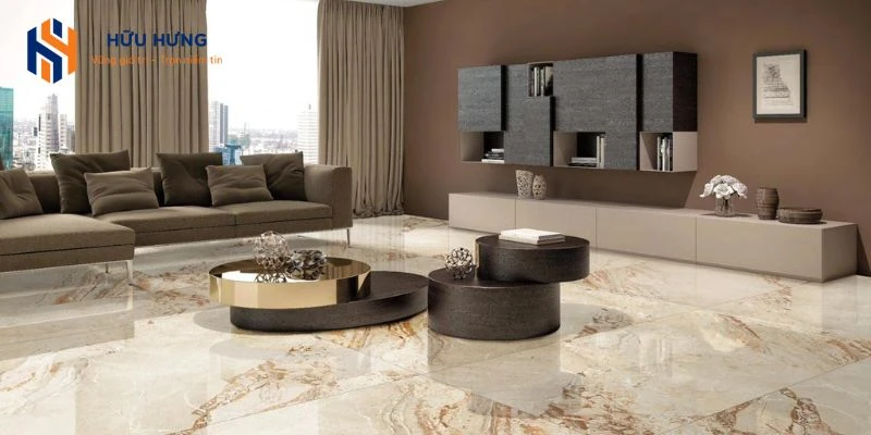 So sánh gạch ốp cao cấp với gạch bình thường sẽ thấy ưu điểm vượt trội.